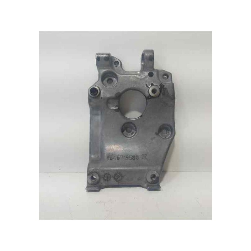 Recambio de soporte alternador para citroen c4 berlina collection referencia OEM IAM 9646719580  