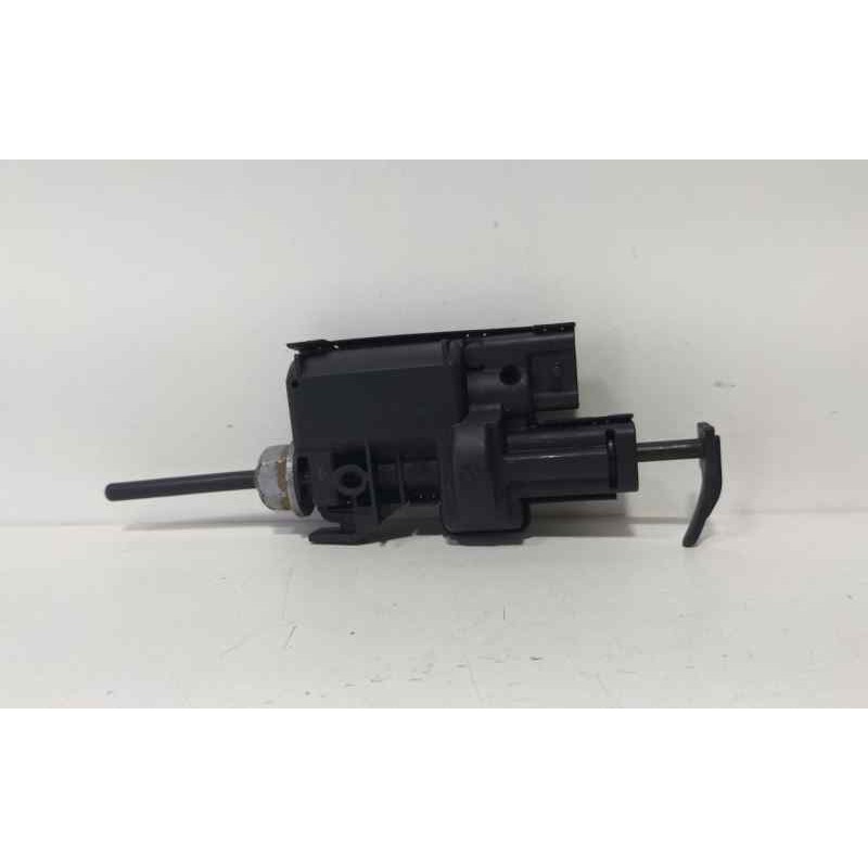 Recambio de motor tapa combustible para renault megane iii berlina 5 p expression referencia OEM IAM 8200305732B  