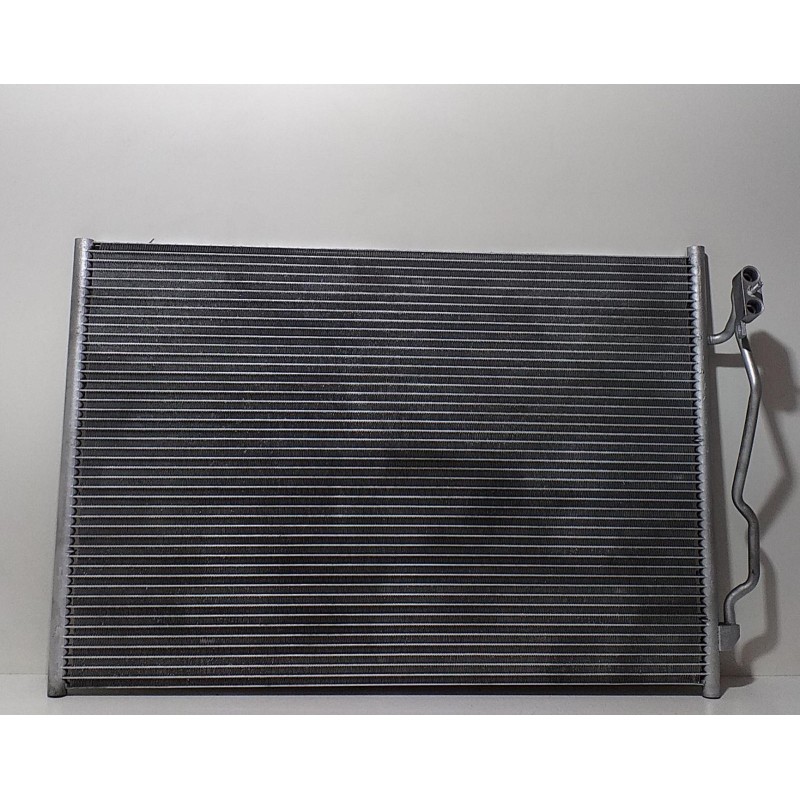Recambio de condensador / radiador aire acondicionado para mercedes clase s (w221) berlina 350 (221.056) referencia OEM IAM A221