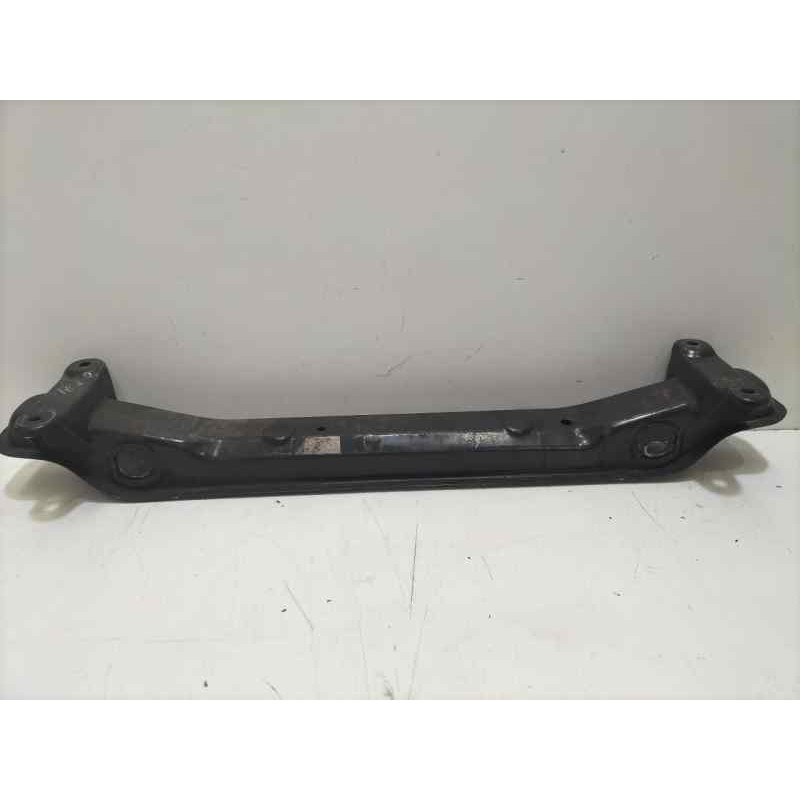 Recambio de travesaño inferior para hyundai h 1 starex h 1 starex td referencia OEM IAM   