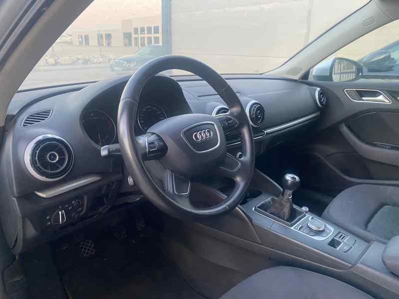 audi a3 sportback (8va) del año 2013