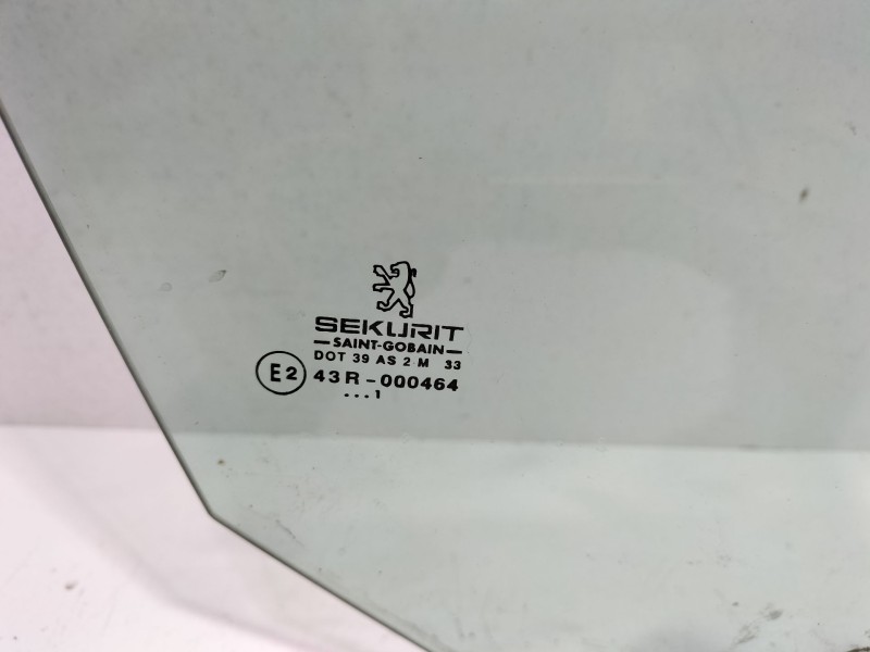 Recambio de guantera para toyota corolla (e12) 2.0 d-4d linea sol berlina referencia OEM IAM 5544102040 83578 