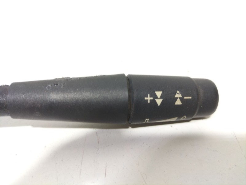 Recambio de mando volante para toyota corolla (e12) 2.0 d-4d linea sol berlina referencia OEM IAM 8623013010 83589 