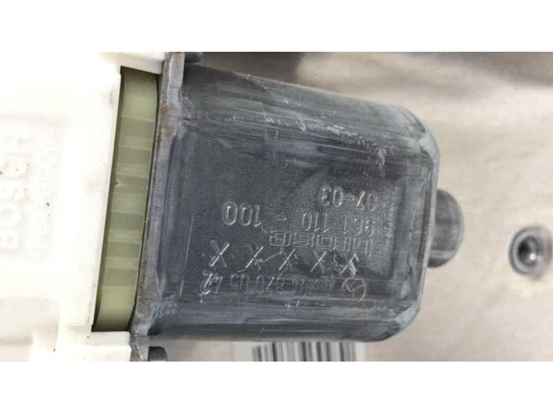 Recambio de elevalunas trasero derecho para mercedes-benz clase c (w204) berlina referencia OEM IAM A2048202902 44447  Recambio de elevalunas trasero derecho para mercedes-benz clase c (w204) berlina referencia OEM IAM A2048202902 44447