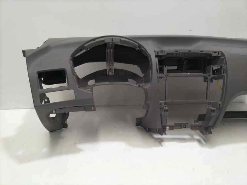 Recambio de salpicadero para hyundai tucson (jm) 2.0 crdi comfort (4wd) referencia OEM IAM 847102E500DD 84929 R