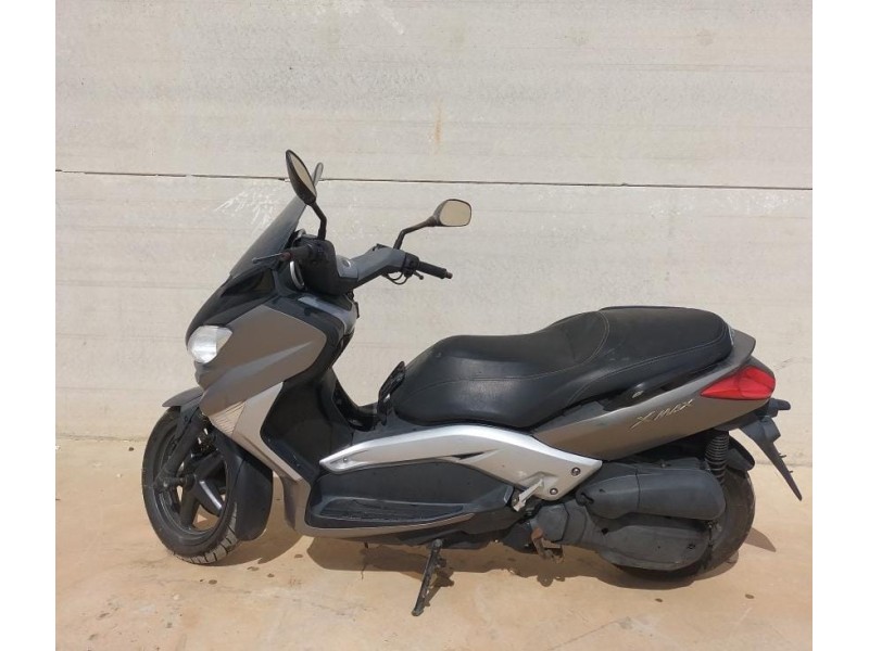 yamaha x-max 125 del año 2013