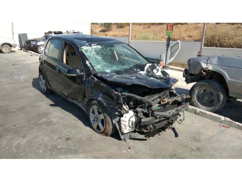 volkswagen golf v berlina (1k1) del año 2006