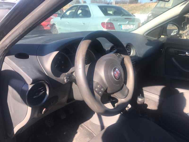seat ibiza (6l1) del año 2008