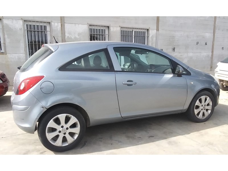 opel corsa d del año 2008