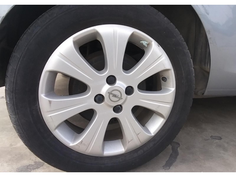 opel corsa d del año 2008