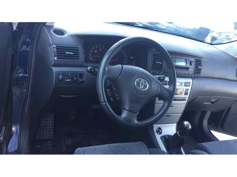 toyota corolla (e12) del año 2002