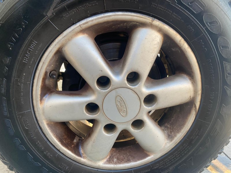 ford maverick (ml) del año 1995