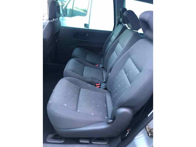 seat alhambra (7v9) del año 2005