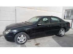 mercedes-benz clase e (w211) berlina del año 2005 2