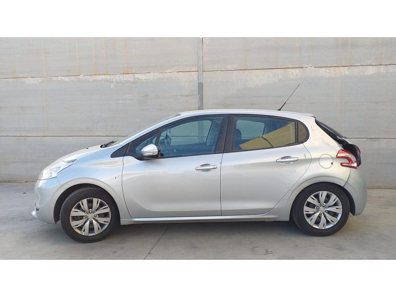 peugeot 208 del año 2014