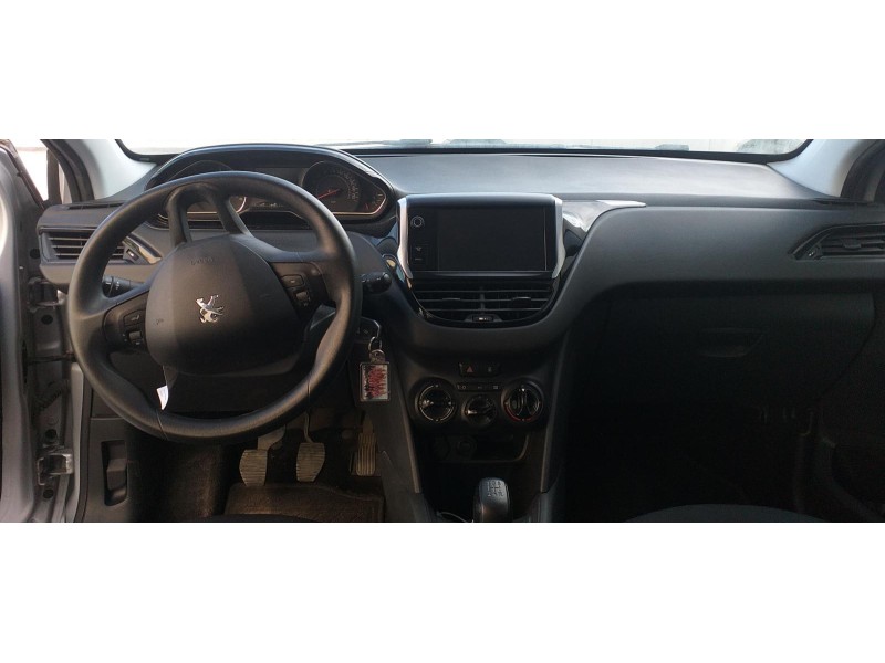 peugeot 208 del año 2014