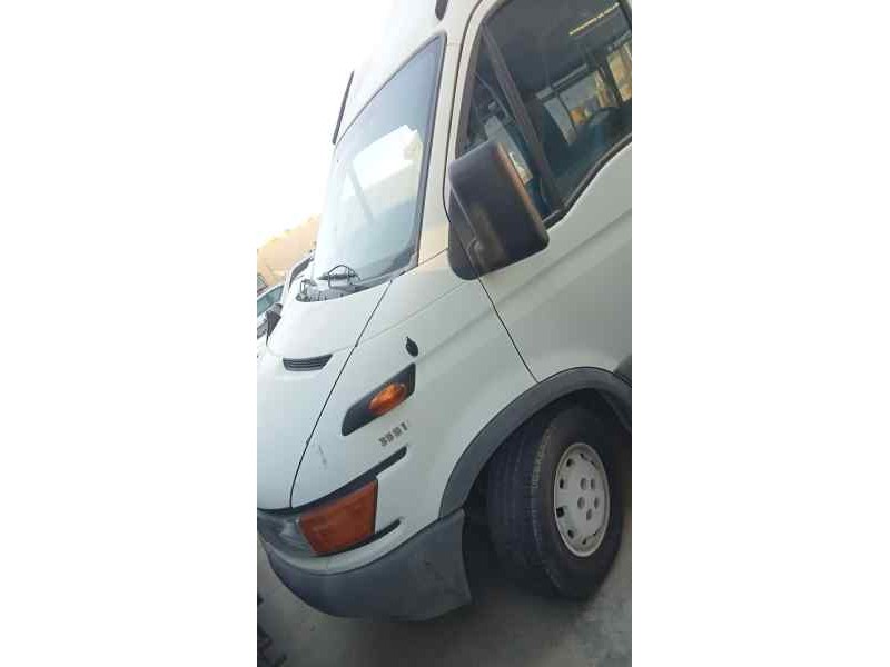 iveco daily caja cerrada (1999 =>) del año 2002