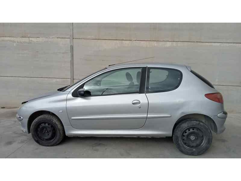 peugeot 206 berlina del año 1998