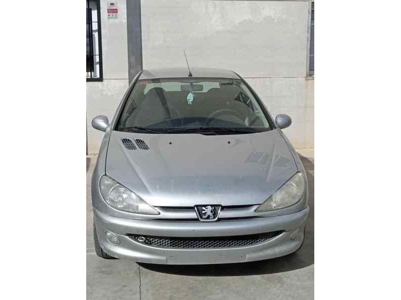 peugeot 206 berlina del año 1998