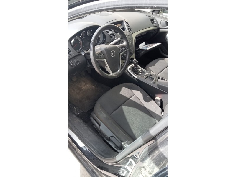 opel insignia berlina del año 2009