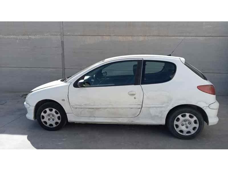 peugeot 206 berlina del año 2004