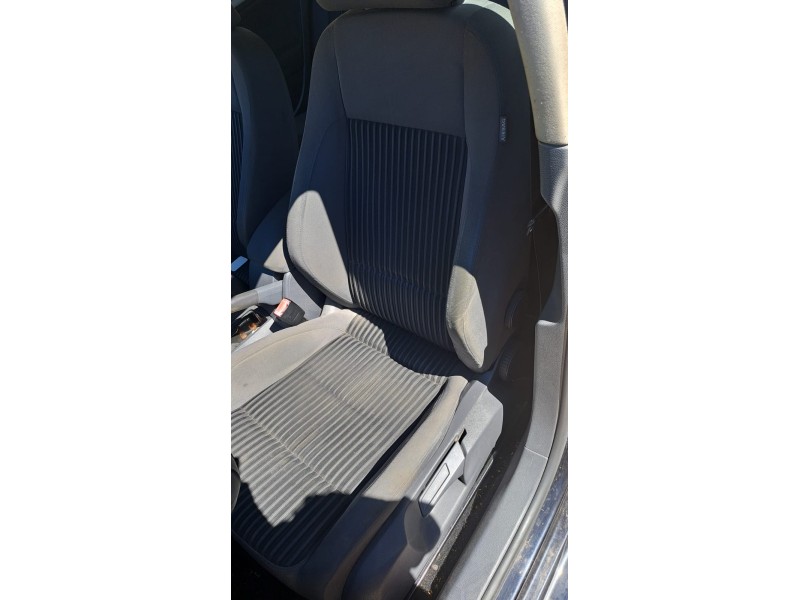 volkswagen golf v berlina (1k1) del año 2007