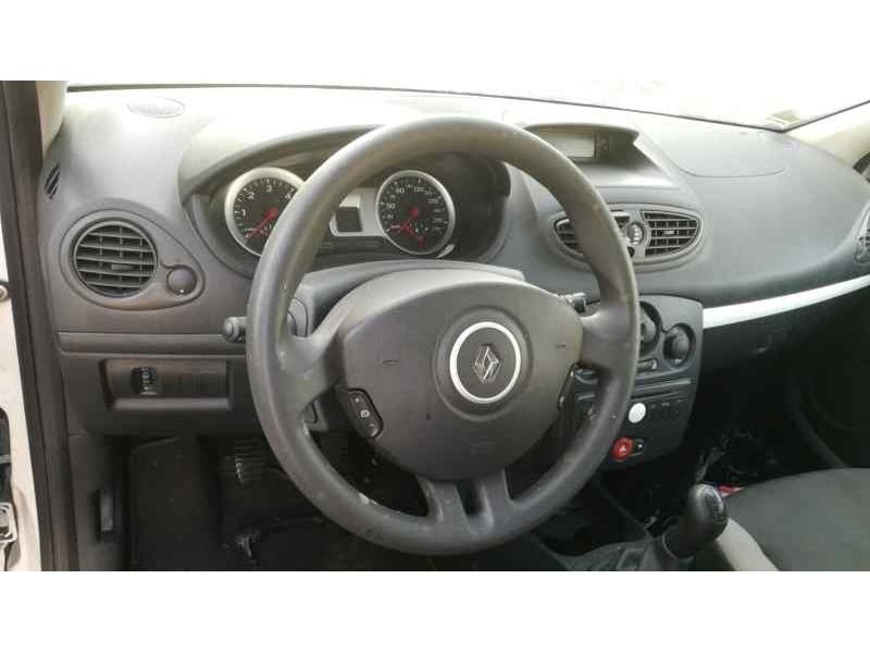 renault clio iii del año 2009