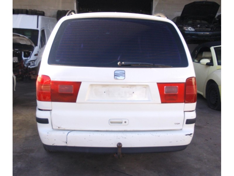 seat alhambra (7v9) del año 2004