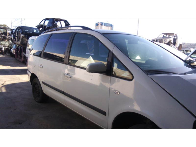 seat alhambra (7v9) del año 2004
