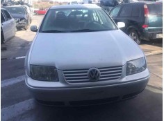 volkswagen bora berlina (1j2) del año 1950