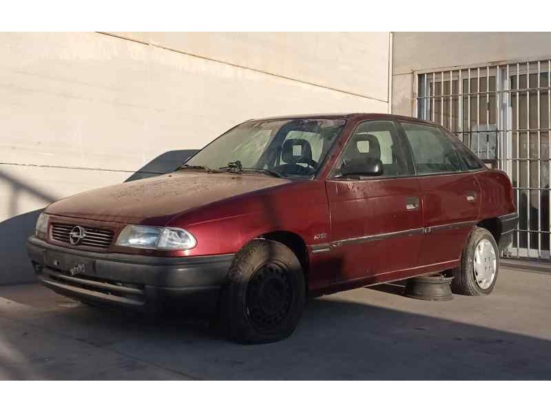 opel astra f berlina del año 1995