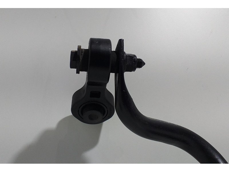 Recambio de barra estabilizadora trasera para audi a7 sportback (4ga) 3.0 tdi quattro referencia OEM IAM 4G0511305G 61318 