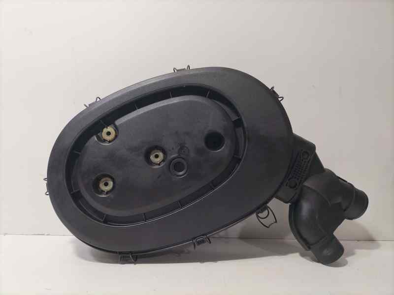 Recambio de filtro aire para renault rapid/express (f40) 1.4 familiar (f402/40m) referencia OEM IAM 7700852699 84644 