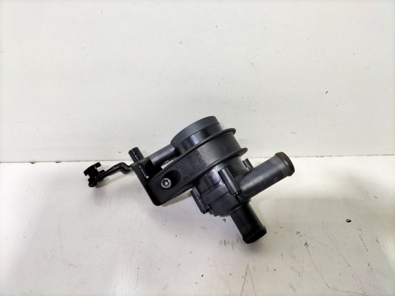Recambio de bomba agua para volkswagen scirocco (137) 1.4 tsi (118kw) referencia OEM IAM 1K0121093AD  