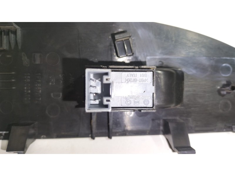 Recambio de mando elevalunas delantero derecho para seat leon (1p1) fr referencia OEM IAM 1P1867172 78559 R