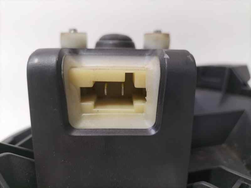 Recambio de motor calefaccion para opel corsa e selective pro referencia OEM IAM 13335075 84801 