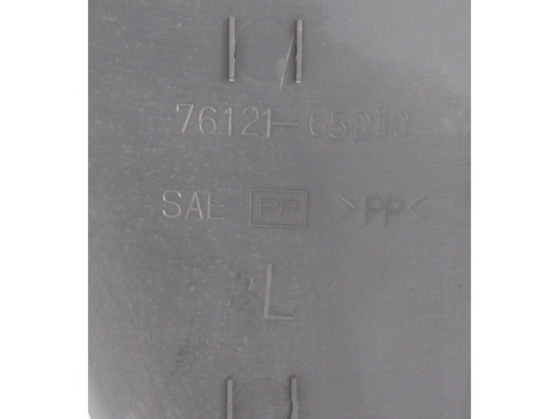 Recambio de molduras delanteras para suzuki grand vitara 5 puertas sq (ft) 2.0 td referencia OEM IAM 7612165D10 49707 