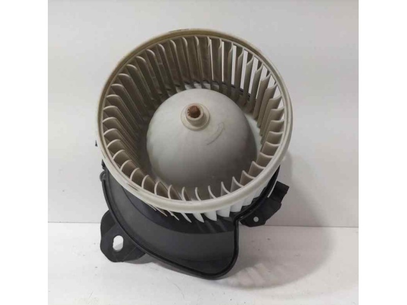 Recambio de motor calefaccion para opel corsa e selective pro referencia OEM IAM 13335075 84801 