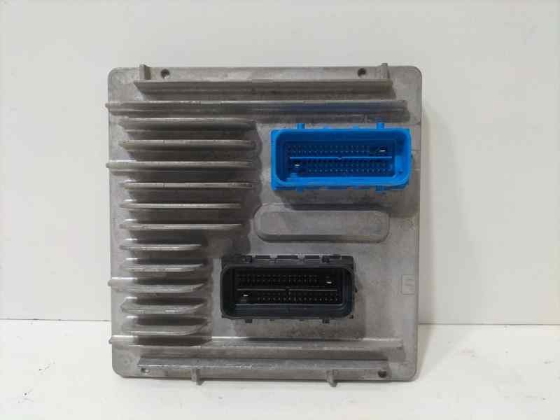 Recambio de centralita motor uce para opel corsa e selective pro referencia OEM IAM 12683226 84806 