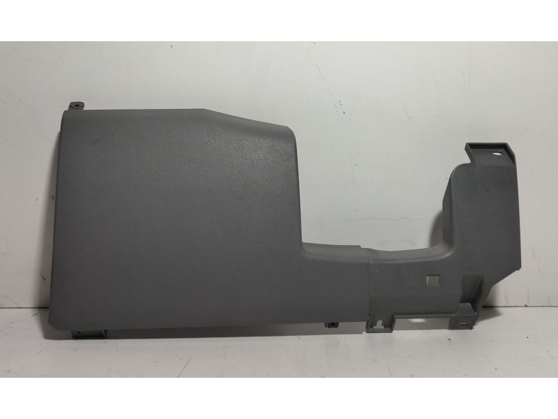 Recambio de molduras delanteras para volkswagen t5 bus 2.5 tdi referencia OEM IAM 7H1858903 78599 