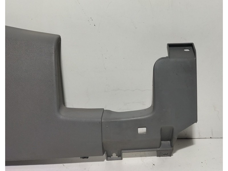 Recambio de molduras delanteras para volkswagen t5 bus 2.5 tdi referencia OEM IAM 7H1858903 78599 