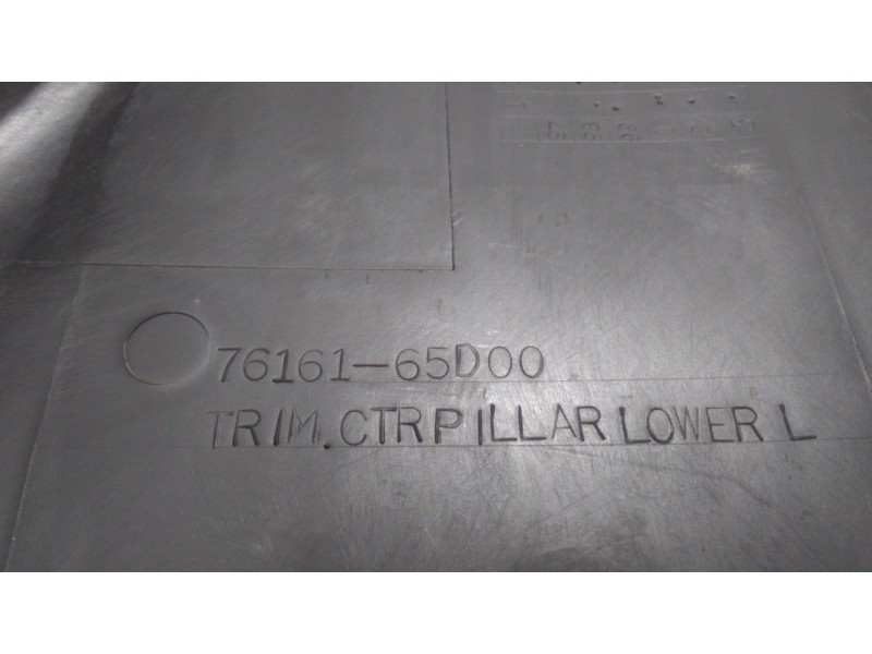 Recambio de molduras delanteras para suzuki grand vitara 5 puertas sq (ft) 2.0 td referencia OEM IAM 7616165D00 49715 