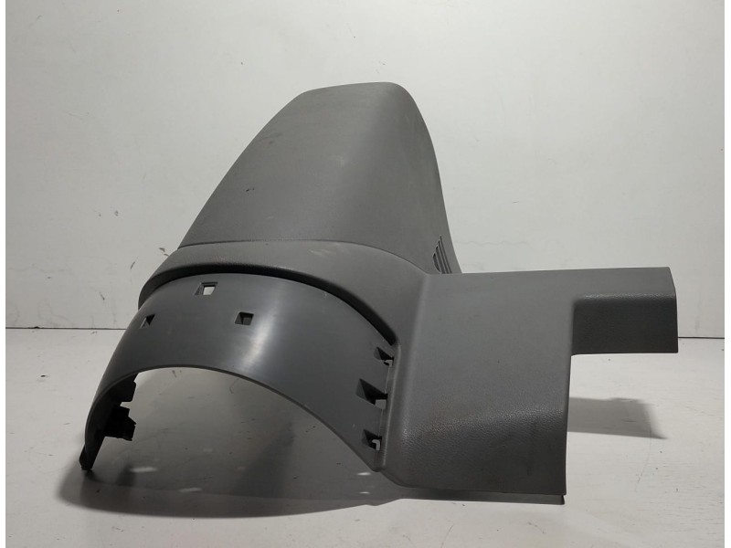 Recambio de molduras delanteras para volkswagen t5 bus 2.5 tdi referencia OEM IAM 7H1858365C 78600 