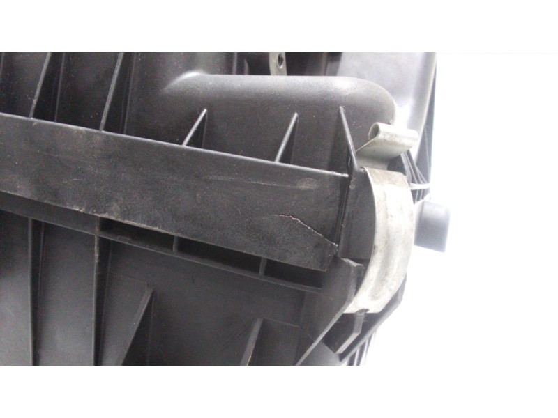 Recambio de filtro aire para suzuki grand vitara 5 puertas sq (ft) 2.0 td referencia OEM IAM 68DA03 49719 