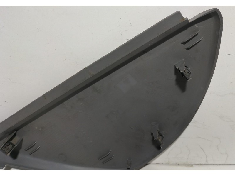 Recambio de molduras delanteras para volkswagen t5 bus 2.5 tdi referencia OEM IAM 7H0858036F 78602 