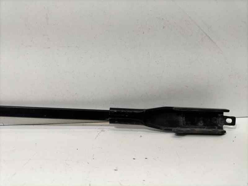 Recambio de brazo limpia delantero izquierdo para opel corsa e selective pro referencia OEM IAM 13284136 84823 