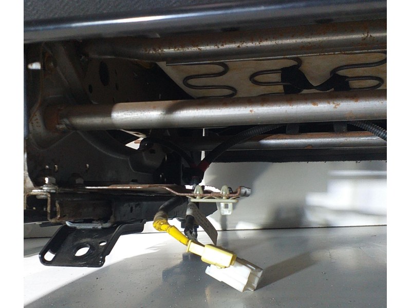 Recambio de juego asientos completo para renault koleos dynamique referencia OEM IAM M9R836 70285 