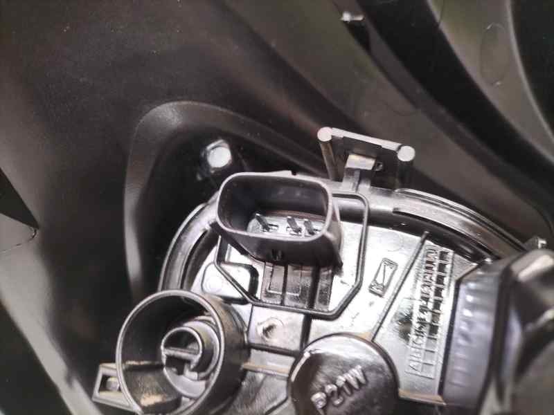 Recambio de piloto trasero derecho para opel corsa e selective pro referencia OEM IAM 39068623 84826 