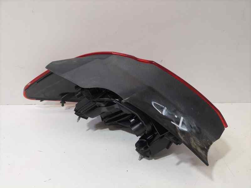 Recambio de piloto trasero derecho para opel corsa e selective pro referencia OEM IAM 39068623 84826 