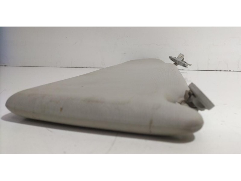 Recambio de parasol derecho para volkswagen t5 bus 2.5 tdi referencia OEM IAM BNZ 78527 